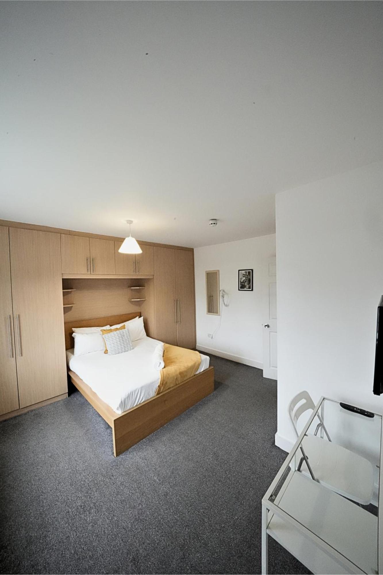 The Great Airport Place-Private Bedrooms With Private Bathroom-1 Bus To Heathrow Airport-5 Minutes By Car- Helpful Advice From Our Team Harmondsworth Luaran gambar