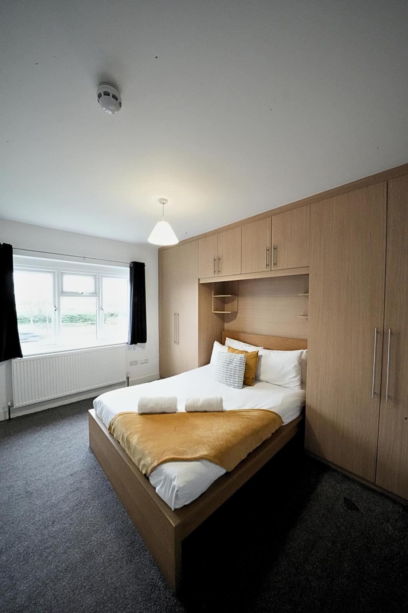 The Great Airport Place-Private Bedrooms With Private Bathroom-1 Bus To Heathrow Airport-5 Minutes By Car- Helpful Advice From Our Team Harmondsworth Luaran gambar
