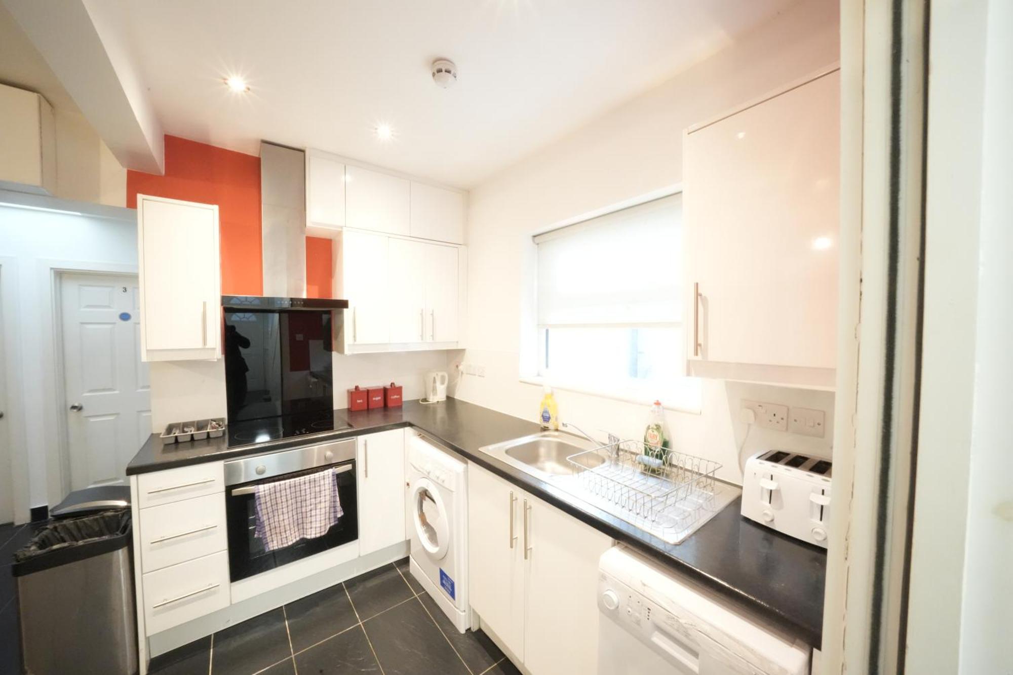 The Great Airport Place-Private Bedrooms With Private Bathroom-1 Bus To Heathrow Airport-5 Minutes By Car- Helpful Advice From Our Team Harmondsworth Luaran gambar