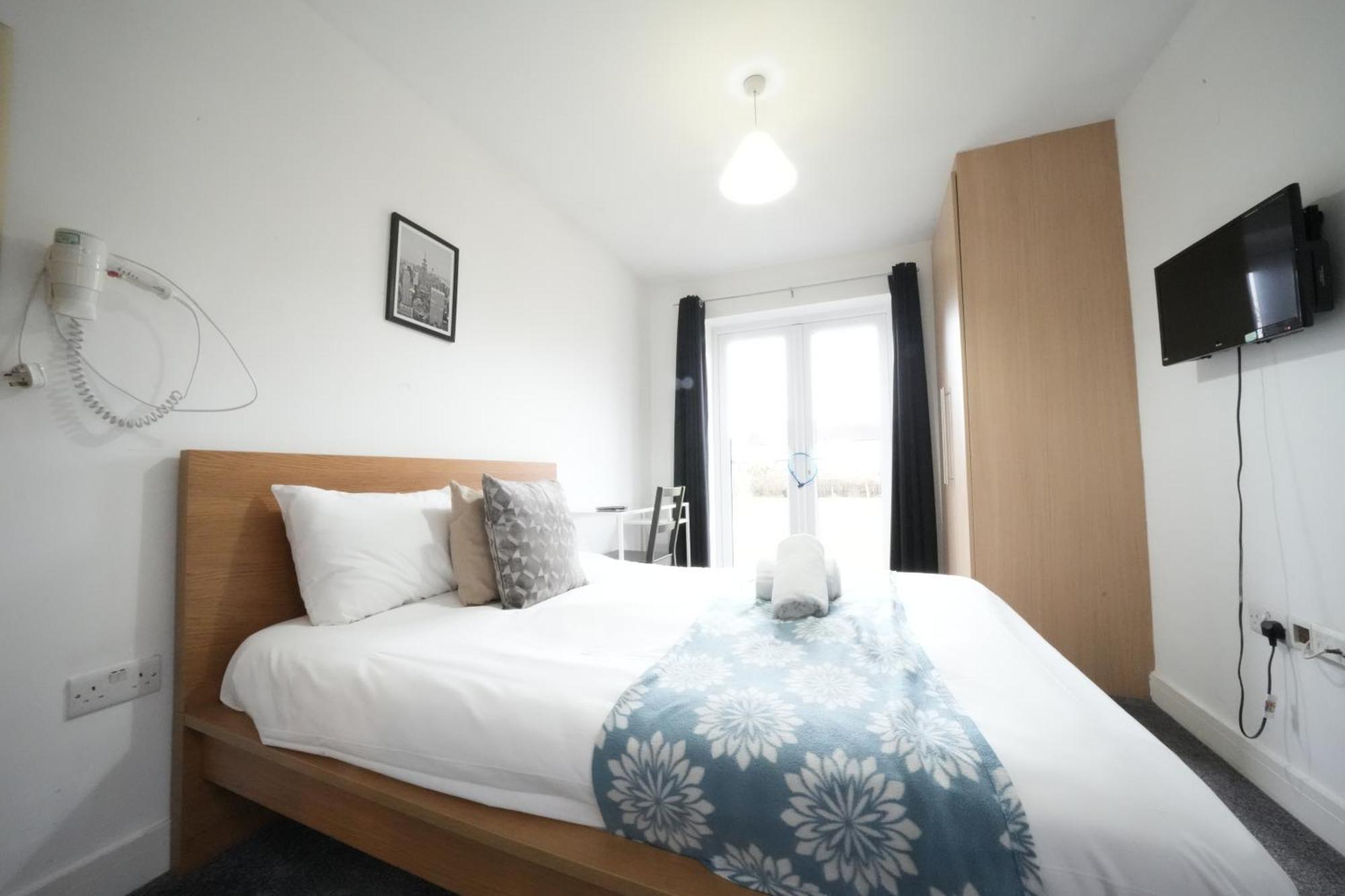 The Great Airport Place-Private Bedrooms With Private Bathroom-1 Bus To Heathrow Airport-5 Minutes By Car- Helpful Advice From Our Team Harmondsworth Luaran gambar